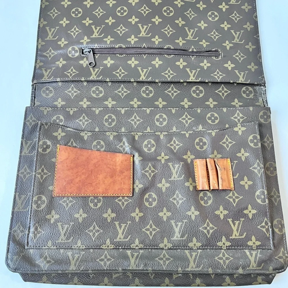 Louis Vuitton Vintage 80s Monogram Document Folding Laptop Portfolio Clutch